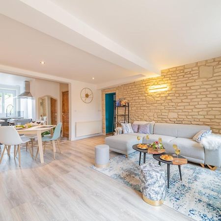 Côté Cour, 3 chambres, terrasses, jardin privé avec terrain de pétanque, cave voutée Corgoloin Exterior foto